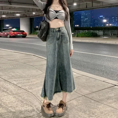 Flowy Frayed Hem Denim Skirt - Image 2