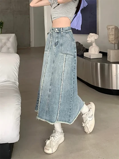 Retro A-line Faded Denim Skirt - Image 3