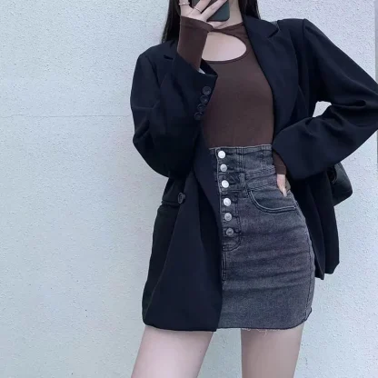 Buttoned High-waist Denim Skirt - Image 6