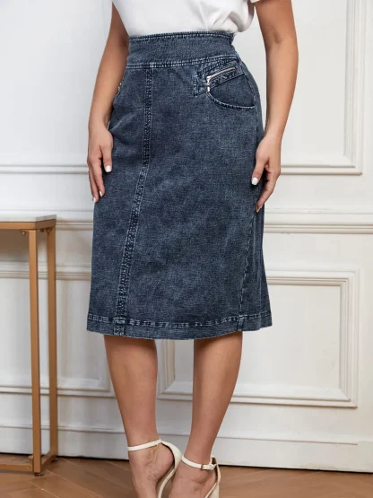 Plus Size Fitted Denim Skirt - Image 6