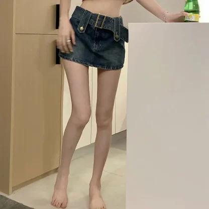 Trendy Belted Mini Denim Skirt - Image 4